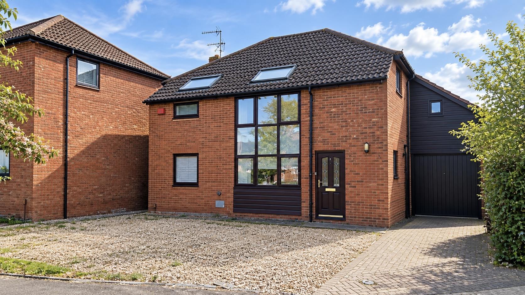 4 bed property in Pyxe Court, Milton Keynes